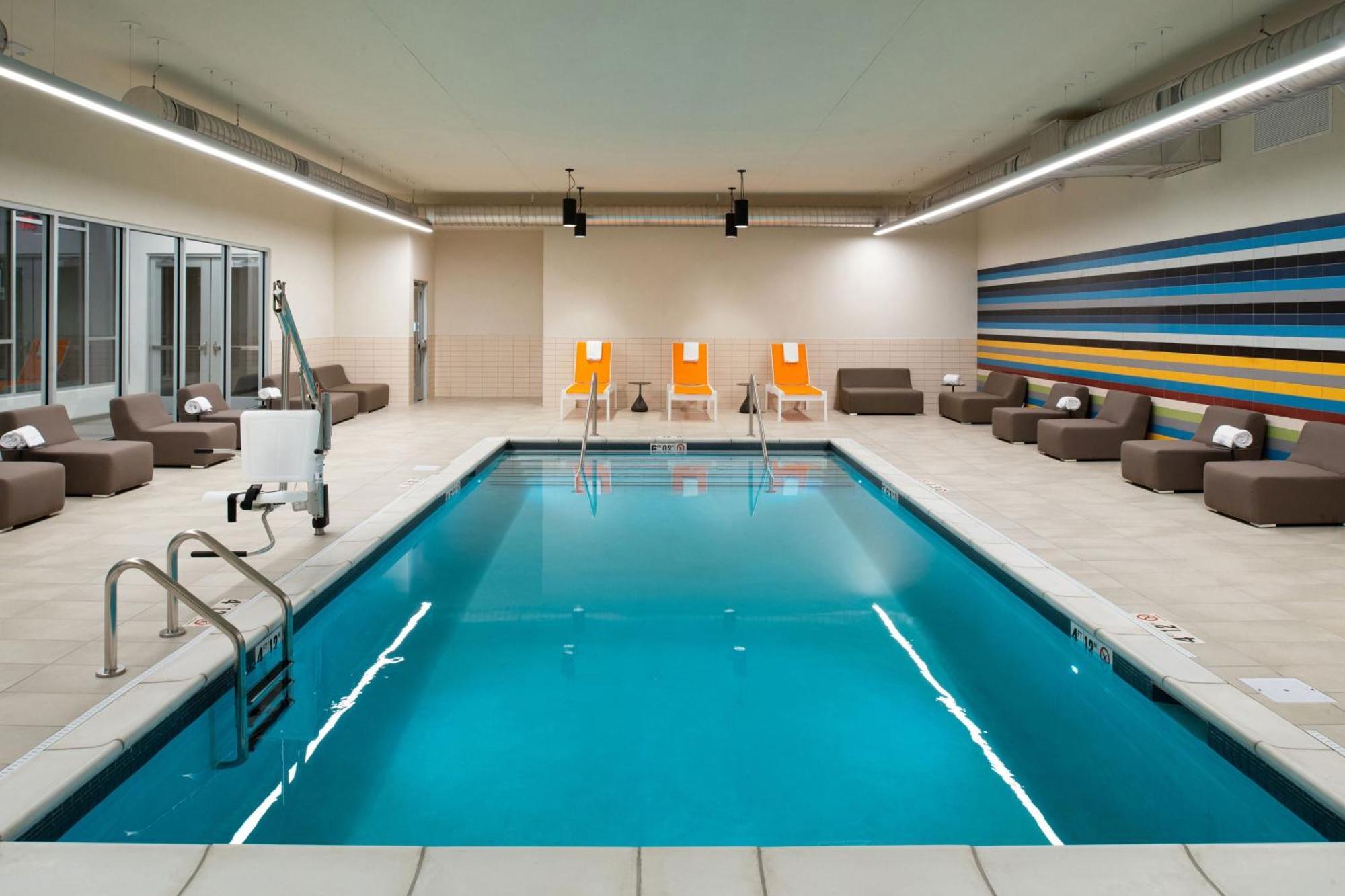 Aloft North カンザスシティ エクステリア 写真