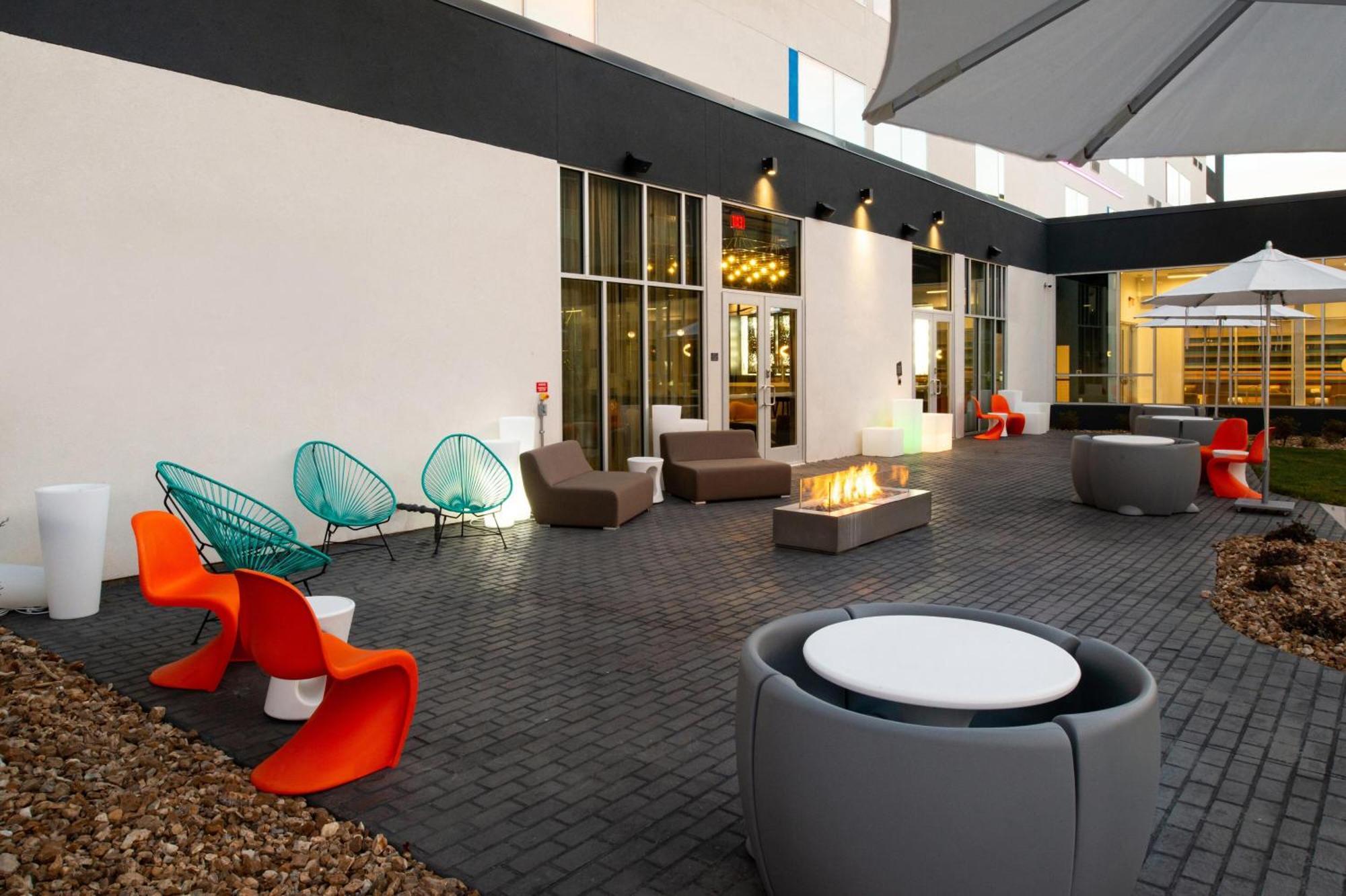 Aloft North カンザスシティ エクステリア 写真
